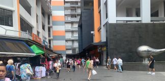Menjelajahi Pasar Clementi Pusat Kuliner dan Budaya di Singapura