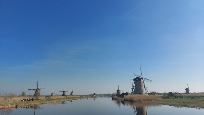 Kinderdijk Desa Kincir Angin di Belanda