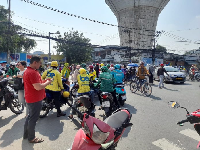 Layanan Ojek Motor Online di Vietnam