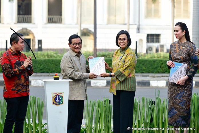 Sri Mulyani Indrawati dan Gubernur DKI Jakarta Pramono Anung menunjukkan sinergi yang kuat. Terutama dalam proyek integrasi Lapangan Banteng dan Gedung A.A. Maramis.