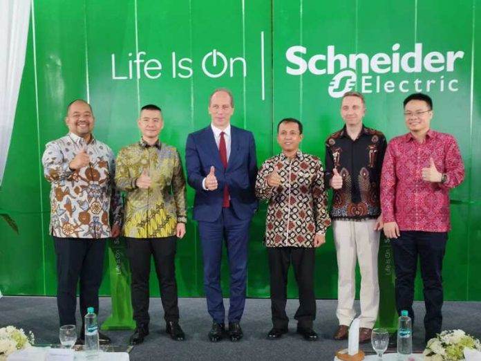 schneider electric (1)