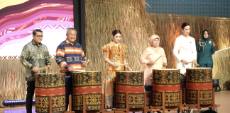 upaya memperkuat peran UMKM sebagai motor penggerak ekonomi nasional perlu terus dilakukan," demikian disampaikan Gubernur Bank Indonesia, Perry Warjiyo. Yang disampaikan dalam gelaran Karya Kreatif Indonesia (KKI) 2025