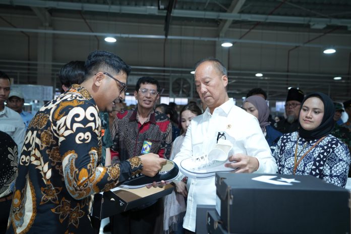 Industri sepatu