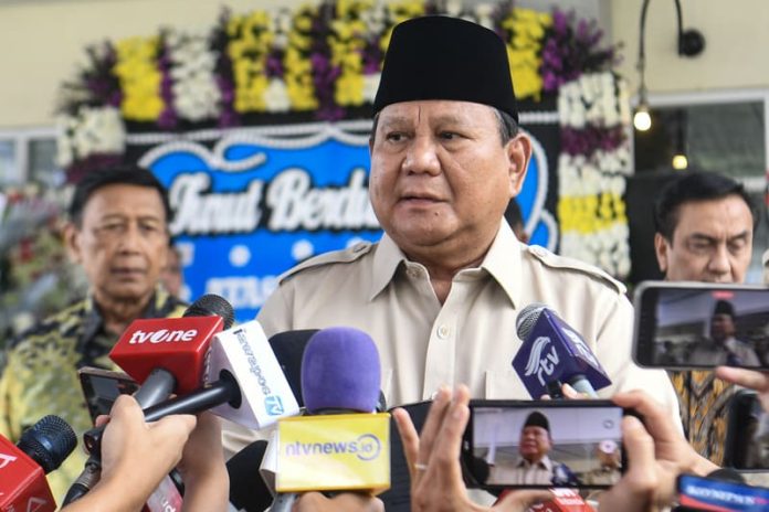 antarafoto-presiden-prabowo-melayat-kwik-kian-gie-1754450106 (1) (1)