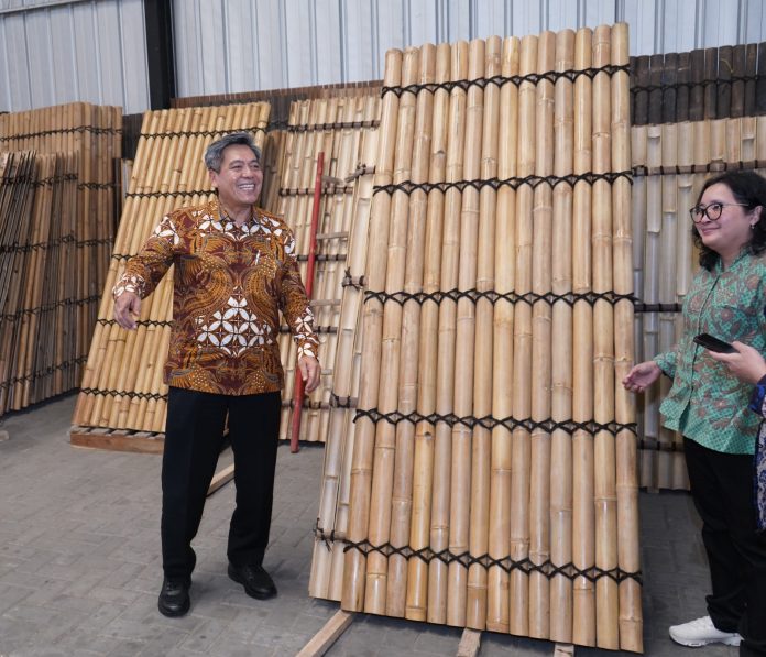 Industri bambu