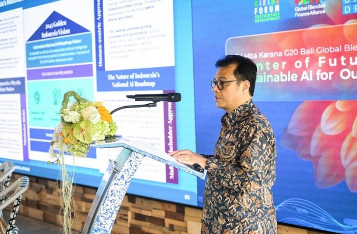 Wamenkomdigi Nezar Patria menyampaikan materi dalam acara Tri Hita Karana G20 Bali
