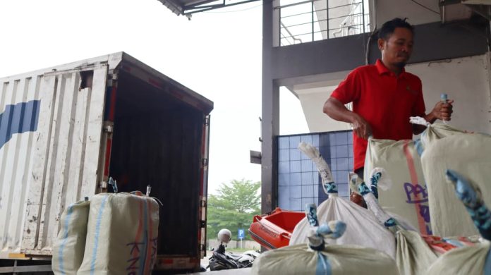 Bantuan Logistik Banjir