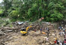 Pembukaan akses jalan