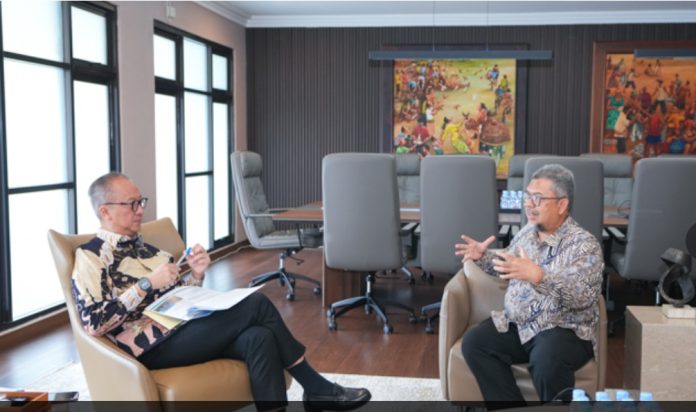 Menperin lakukan pertemuan dengan pengurus Indonesia Chip Design Collaborative Center (ICDeC) di Jakarta, Selasa (13 Jan)