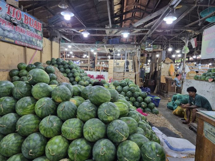 Buah Tropis