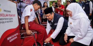 Sepatu Sekolah Rakyat