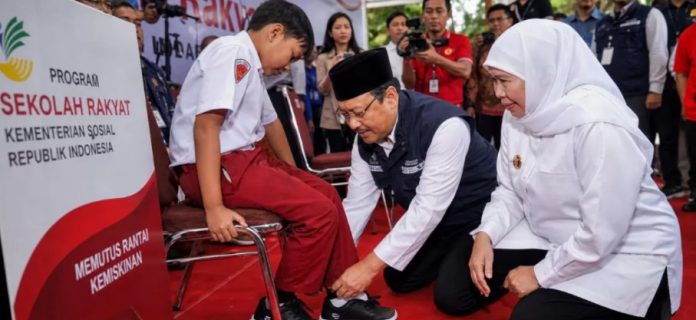 Sepatu Sekolah Rakyat