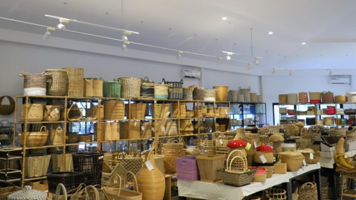 Kerajinan tangan
