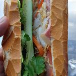 Harmoni dalam Renyahnya Baguette: Menelusuri Jejak Cita Rasa Bánh Mì Vietnam
