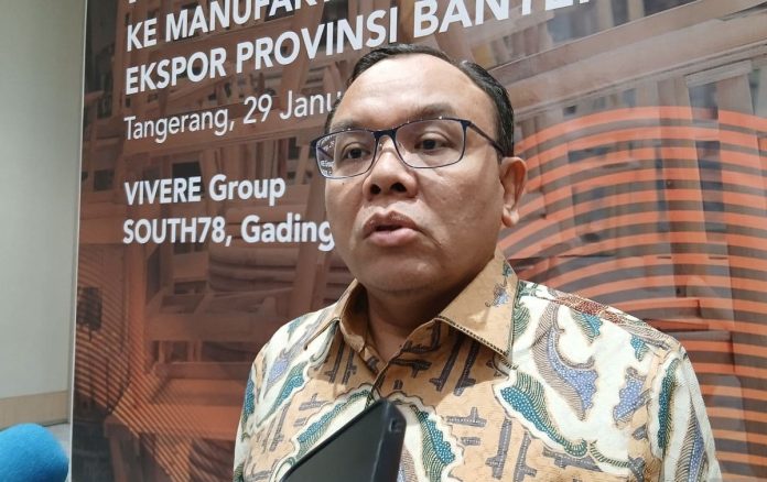 Ketua_Komisi_VII_DPR_Saleh_Daulay (1)