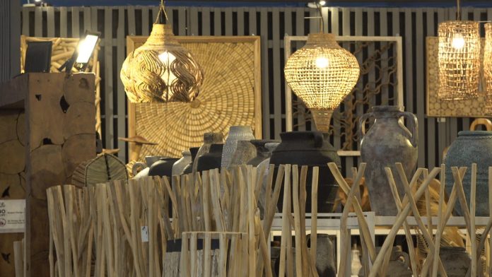 Ilustrasi Pameran Furniture (Foto Ruth S Vibizmedia)