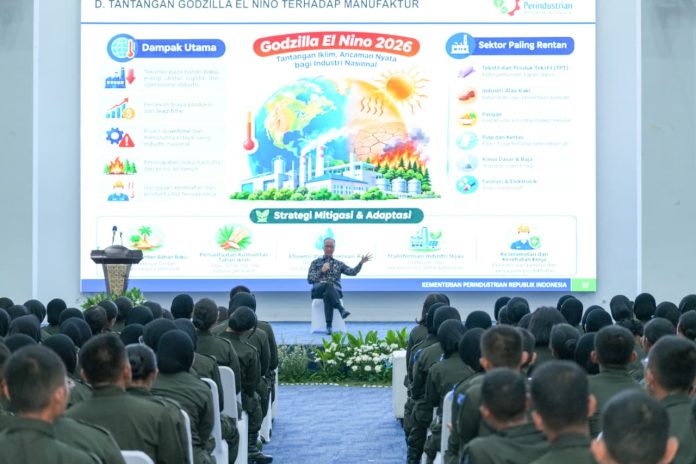 Menteri Perindustrian Agus Gumiwang Kartasasmita