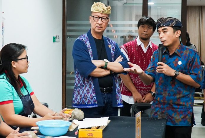 Menteri Perindustrian Agus Gumiwang Kartasasmita, tingkatkan kapabilitas digital IKM Fesyen dan Kriya