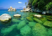 Danau Malawi: Permata Biru Afrika yang Menyimpan Keajaiban Alam