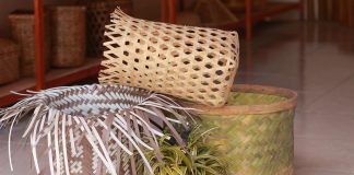 Anyaman Bambu Muntuk