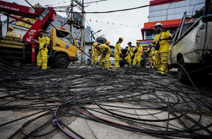 Kabel Semrawut