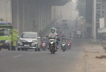 Karhutla Picu 314 Ribu Kasus ISPA, Sumatera Selatan Tertinggi Asap pekat