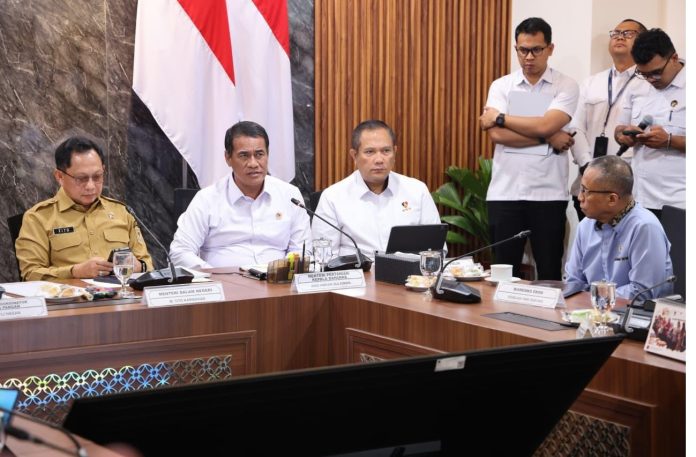 Mentan Amran dalam Rapat Koordinasi Terbatas (Rakortas) Pangan di Kemenko Bidang Pangan, Jakarta, Senin (26 Okt 2026).